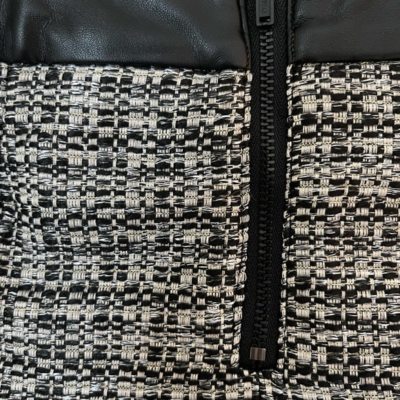 Leather & tweed skirt - Picture 3 of 5